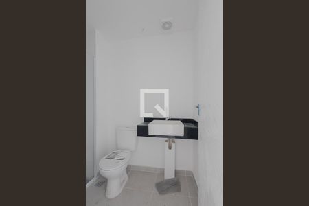 Banheiro de kitnet/studio para alugar com 1 quarto, 25m² em Pinheiros, São Paulo