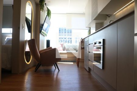 Sala e Cozinha Integrada de apartamento para alugar com 1 quarto, 29m² em Parque Industrial Tomas Edson, São Paulo