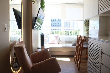 Sala e Cozinha Integrada de apartamento para alugar com 1 quarto, 29m² em Parque Industrial Tomas Edson, São Paulo