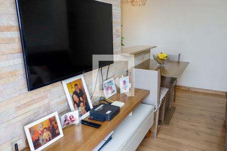 sala de apartamento para alugar com 2 quartos, 48m² em Santa Maria, Osasco