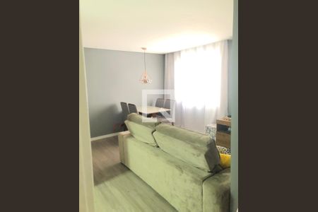 Sala de apartamento para alugar com 2 quartos, 54m² em Jardim Branca Flor, Embu das Artes
