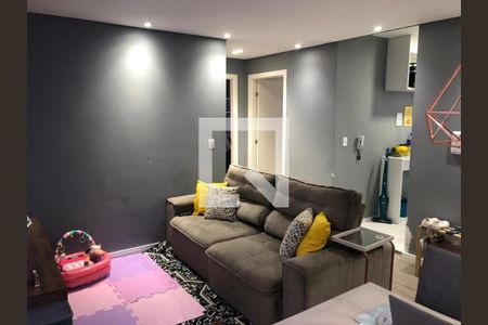 Sala de apartamento para alugar com 2 quartos, 54m² em Jardim Branca Flor, Embu das Artes