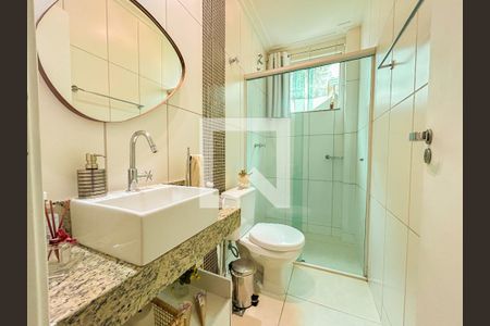 Apartamento à venda com 3 quartos, 178m² em Heliópolis, Belo Horizonte