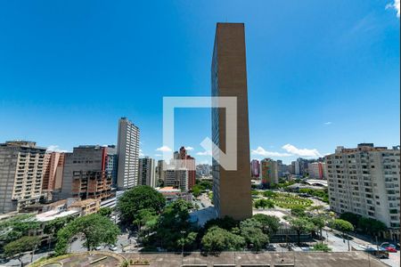 Sala de apartamento para alugar com 1 quarto, 64m² em Funcionários, Belo Horizonte