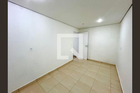 Quarto 1 de casa para alugar com 2 quartos, 60m² em Jardim Brasil, Guarulhos