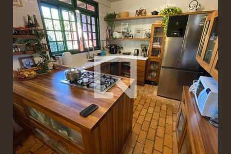 Casa para alugar com 4 quartos, 225m² em Agronômica, Florianópolis