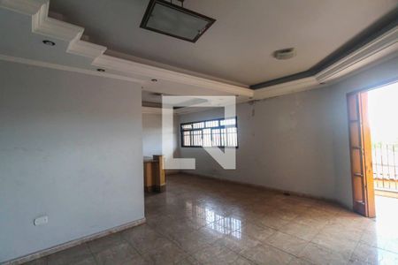 Casa à venda com 3 quartos, 200m² em Vila Industrial, São Paulo