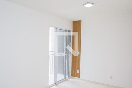 Sala de apartamento para alugar com 2 quartos, 45m² em Guaratiba, Rio de Janeiro