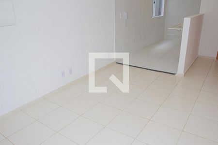Sala de apartamento para alugar com 2 quartos, 45m² em Guaratiba, Rio de Janeiro