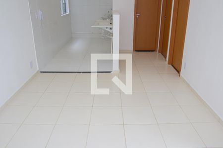 Sala de apartamento para alugar com 2 quartos, 45m² em Guaratiba, Rio de Janeiro