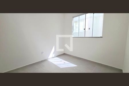 Quarto de apartamento para alugar com 3 quartos, 130m² em Parque Jardim Itaú, Vespasiano