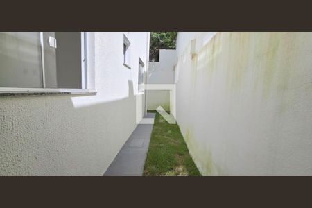 Corredor de apartamento para alugar com 3 quartos, 130m² em Parque Jardim Itaú, Vespasiano