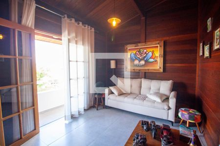 Sala de TV  de casa de condomínio para alugar com 3 quartos, 205m² em Jardim Astro, Sorocaba