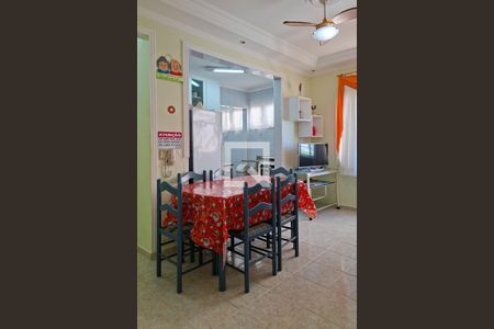 Sala de apartamento para alugar com 1 quarto, 57m² em Guilhermina, Praia Grande