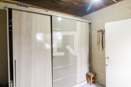 Quarto 1 de casa à venda com 6 quartos, 210m² em Olaria, Canoas