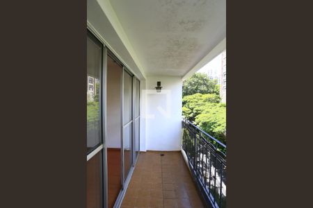 varanda de apartamento à venda com 2 quartos, 104m² em Real Parque, São Paulo