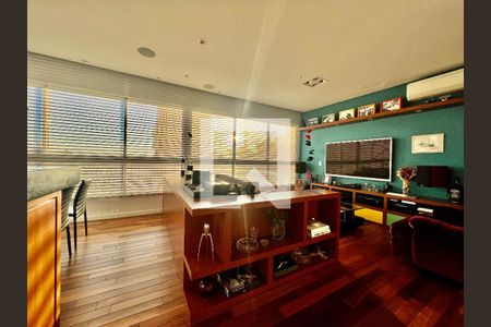 Sala de apartamento à venda com 2 quartos, 94m² em Petrópolis, Porto Alegre