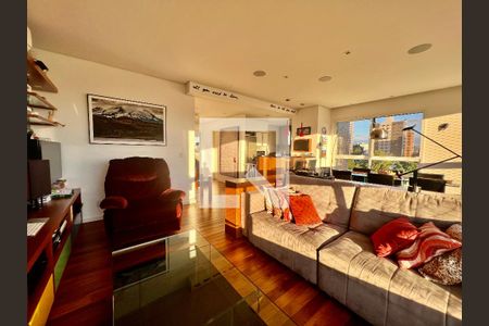 Sala de apartamento à venda com 2 quartos, 94m² em Petrópolis, Porto Alegre