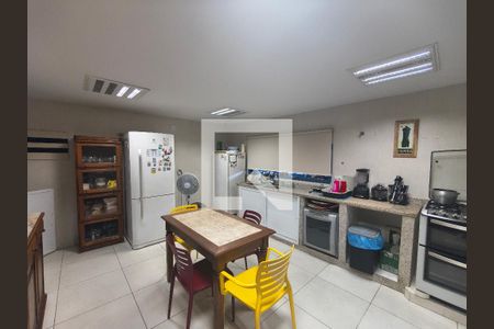 Casa de Condomínio para alugar com 5 quartos, 600m² em Anil, Rio de Janeiro