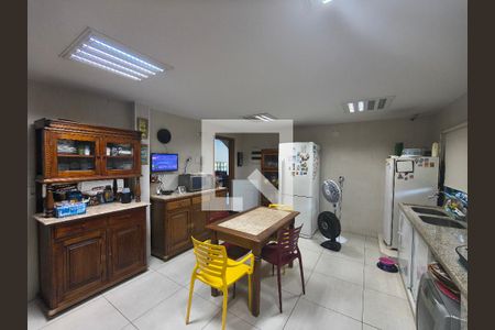 Casa de Condomínio para alugar com 5 quartos, 600m² em Anil, Rio de Janeiro