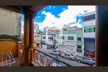 Casa à venda com 3 quartos, 300m² em Floresta, Belo Horizonte