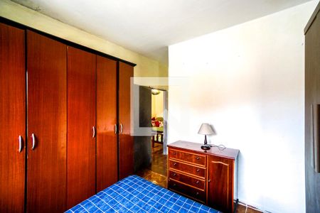 Quarto 01 de casa à venda com 7 quartos, 218m² em Penha de França, São Paulo