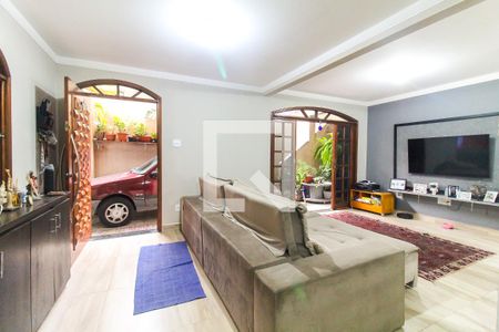 Sala de casa à venda com 4 quartos, 362m² em Itaquera, São Paulo