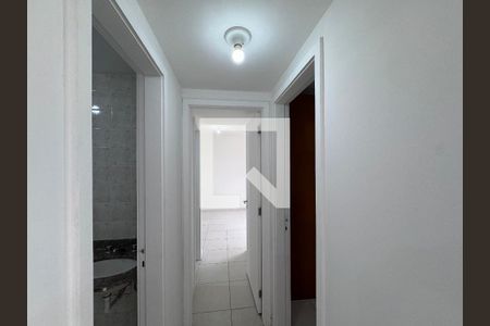 Corredor de apartamento à venda com 2 quartos, 65m² em Recreio dos Bandeirantes, Rio de Janeiro