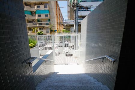 Apartamento para alugar com 2 quartos, 68m² em Canto do Forte, Praia Grande