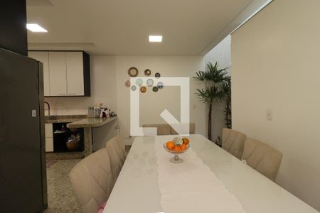 Sala de Jantar de casa à venda com 3 quartos, 184m² em Pinheirinho, Santo André