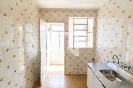 Cozinha de apartamento à venda com 2 quartos, 132m² em Partenon, Porto Alegre