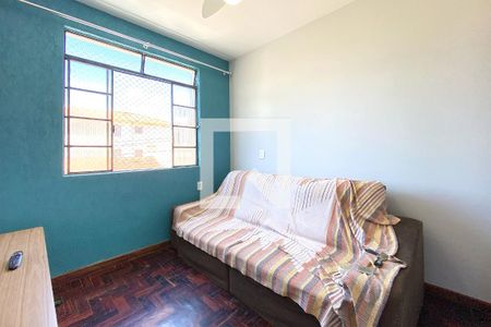 Sala de apartamento à venda com 2 quartos, 70m² em Padre Eustáquio, Belo Horizonte