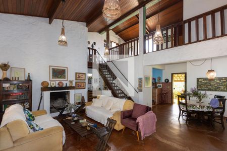 Sala com Lareira de casa à venda com 3 quartos, 350m² em Jardim Canada, Nova Lima