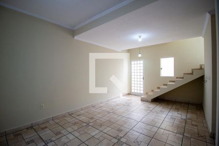 Sala  de casa de condomínio para alugar com 2 quartos, 70m² em Jardim Clarice I, Votorantim