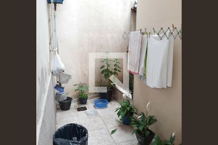 Área externa de casa à venda com 3 quartos, 170m² em Vila Alpina, São Paulo