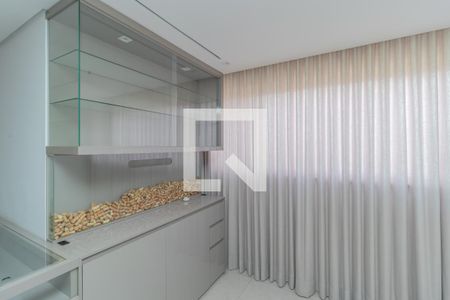 Apartamento à venda com 3 quartos, 70m² em Serrano, Belo Horizonte