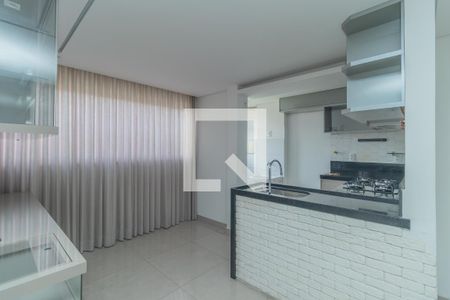 Apartamento à venda com 3 quartos, 70m² em Serrano, Belo Horizonte