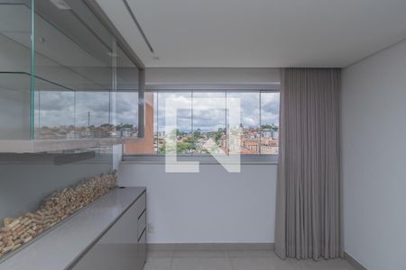 Apartamento à venda com 3 quartos, 70m² em Serrano, Belo Horizonte