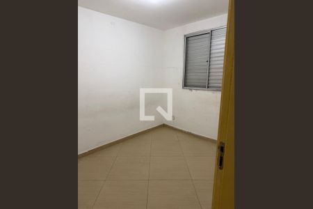 Quarto de apartamento à venda com 2 quartos, 44m² em Jardim Santa Teresinha, São Paulo
