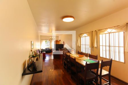 Sala de casa à venda com 3 quartos, 234m² em Água Rasa, São Paulo