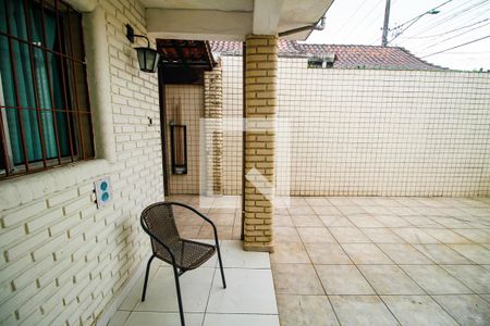 Garagem de casa para alugar com 2 quartos, 250m² em Nova Mirim, Praia Grande