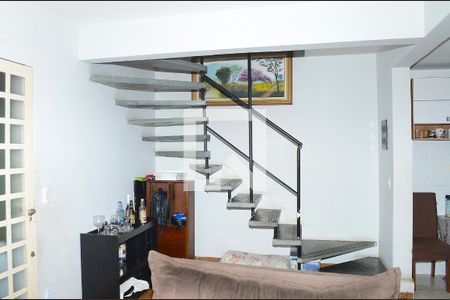 Sala de casa de condomínio à venda com 3 quartos, 95m² em São Gabriel, Belo Horizonte