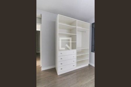 Quarto 2 de apartamento para alugar com 2 quartos, 57m² em Passo d’Areia, Porto Alegre