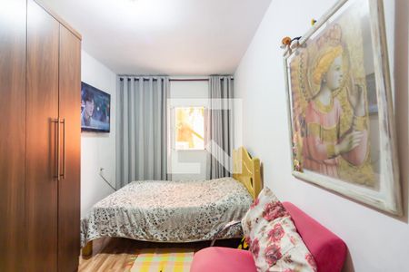 Quarto 2 de casa à venda com 4 quartos, 180m² em Km 18, Osasco