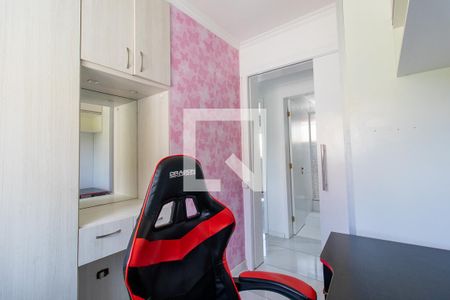 Quarto 1 de apartamento para alugar com 3 quartos, 52m² em Fazendinha, Curitiba
