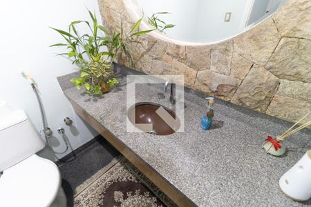 Lavabo de casa à venda com 3 quartos, 308m² em Cursino, São Paulo