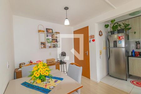 Sala/Cozinha de apartamento à venda com 2 quartos, 44m² em Estância Velha, Canoas