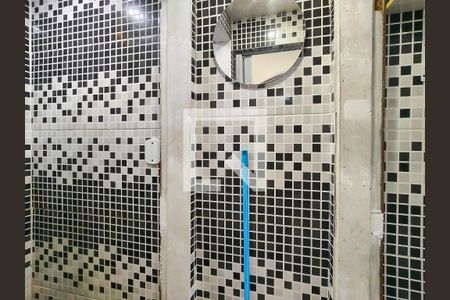 Banheiro Corredor de casa à venda com 4 quartos, 200m² em Rocha, Rio de Janeiro