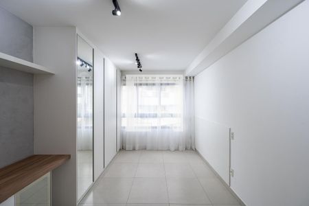 Sala/Quarto de kitnet/studio à venda com 1 quarto, 28m² em Planalto Paulista, São Paulo