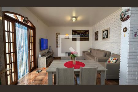 Casa à venda com 3 quartos, 137m² em Belém, São Paulo